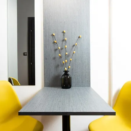 Downtown Luxury Boutique : The Yellow * Thessaloniki
